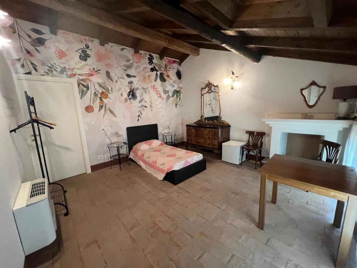 Agriturismo E Az. Agricola Ma.Mi Sale Bagian luar foto