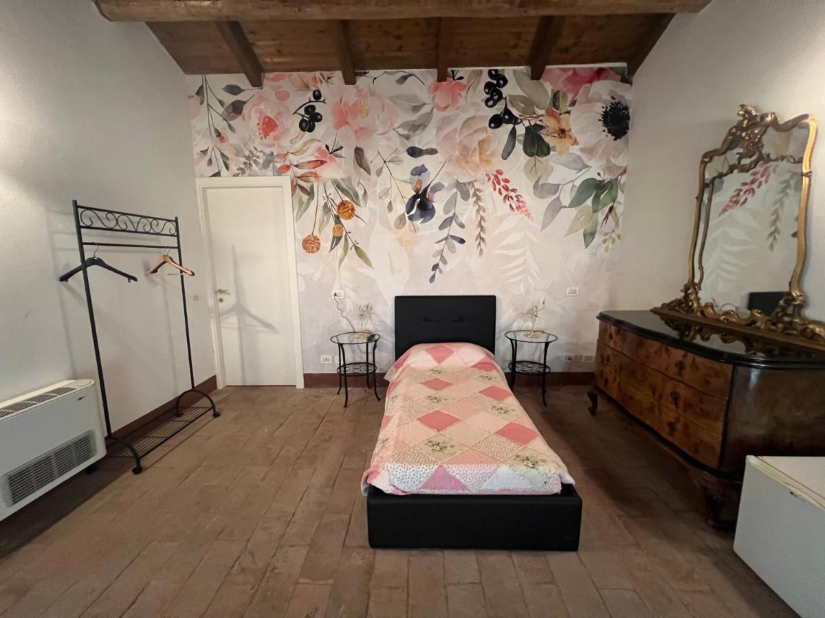 Agriturismo E Az. Agricola Ma.Mi Sale Bagian luar foto